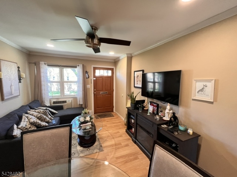 725 Joralemon Street Belleville NJ 07109