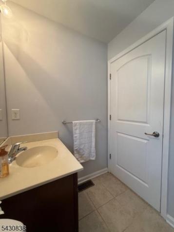 33 Ronald Drive Franklin NJ 08873