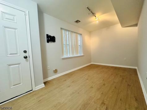 33 Ronald Drive Franklin NJ 08873