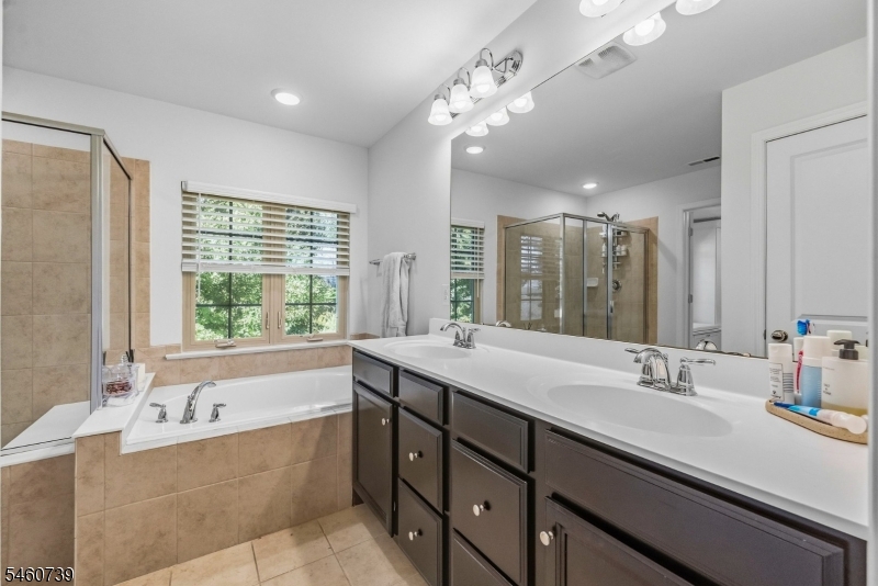 82 Albert Court Randolph NJ 07869