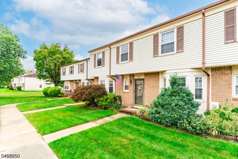 31 Astor Court Sayreville NJ 08872
