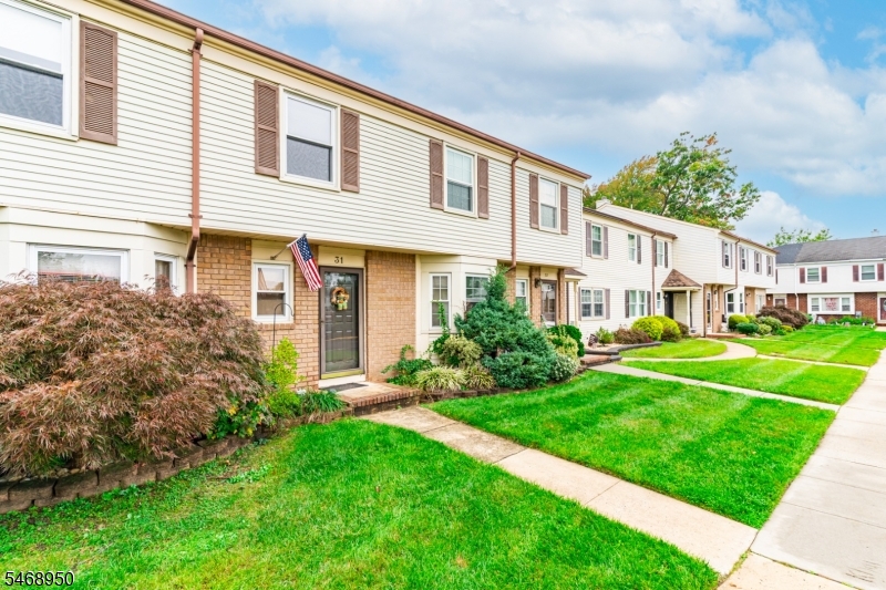 31 Astor Court Sayreville NJ 08872