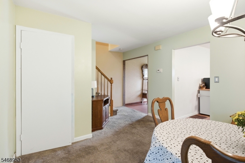 31 Astor Court Sayreville NJ 08872