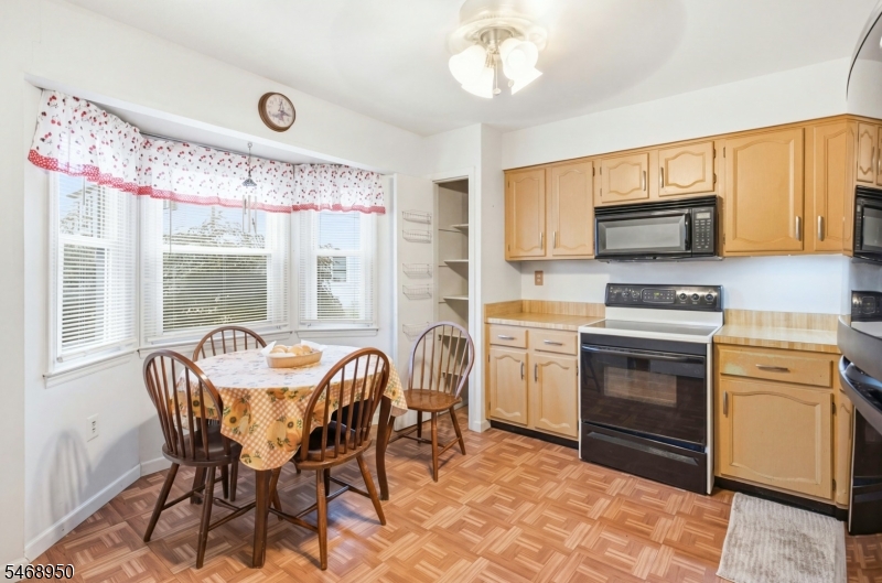 31 Astor Court Sayreville NJ 08872