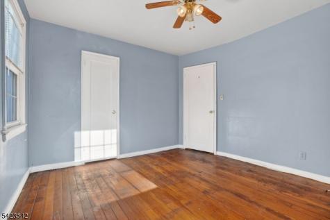 145 River Drive Elmwood Park NJ 07407