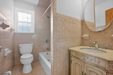 145 River Drive Elmwood Park NJ 07407
