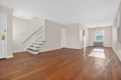 145 River Drive Elmwood Park NJ 07407
