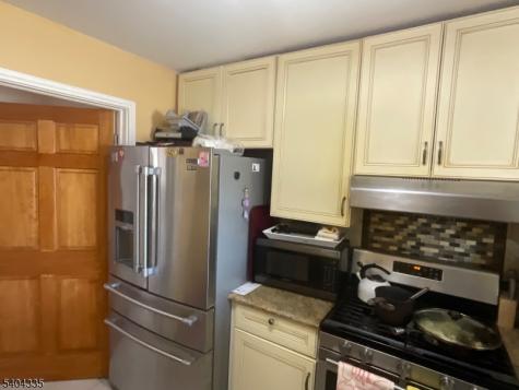 1190 W St George Linden NJ 07036
