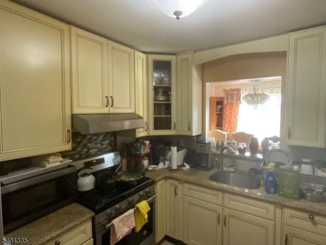 1190 W St George Linden NJ 07036