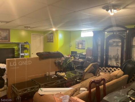1190 W St George Linden NJ 07036