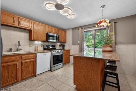 37 Quail Court Hardyston NJ 07419