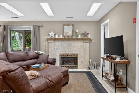 37 Quail Court Hardyston NJ 07419