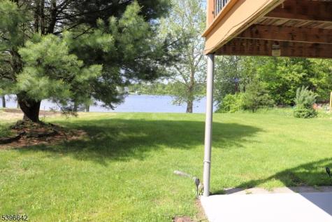 384 Lake Shore South Montague NJ 07827