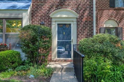 60 Woodward Lane Bernards NJ 07920