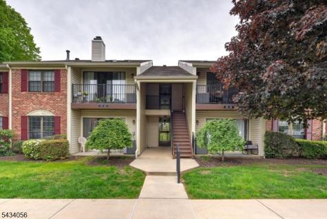 121 Woodward Lane Bernards NJ 07920