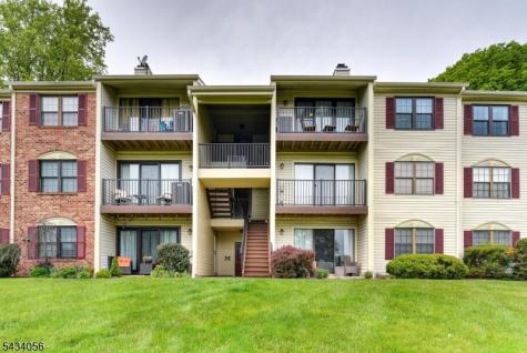 121 Woodward Lane Bernards NJ 07920