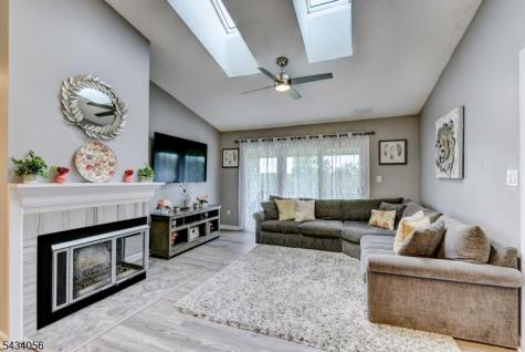 121 Woodward Lane Bernards NJ 07920