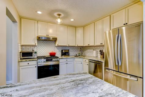121 Woodward Lane Bernards NJ 07920