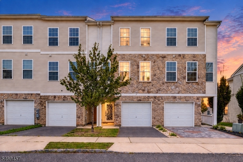16 Paulina Place Franklin NJ 08873