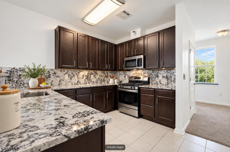 16 Paulina Place Franklin NJ 08873