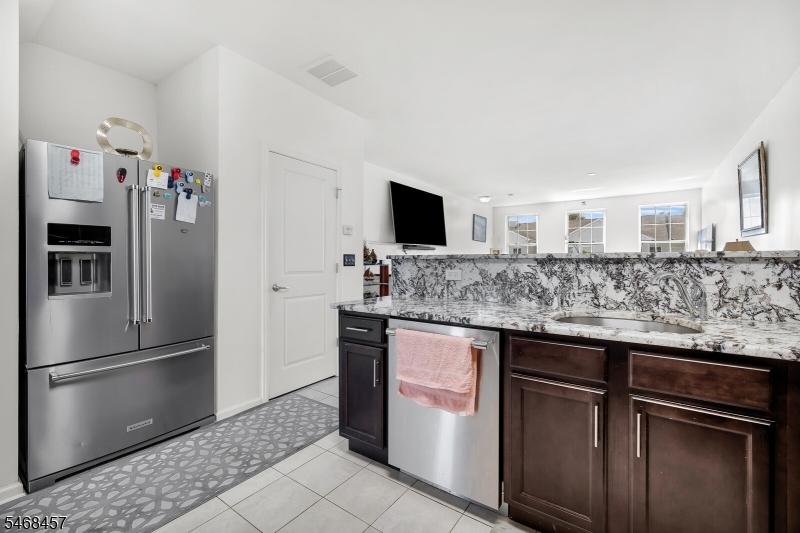16 Paulina Place Franklin NJ 08873