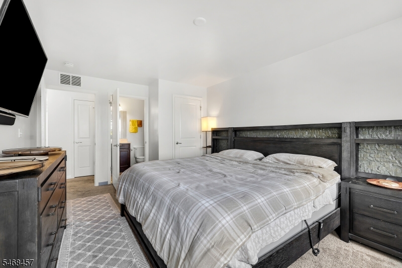 16 Paulina Place Franklin NJ 08873
