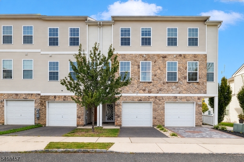 16 Paulina Place Franklin NJ 08873