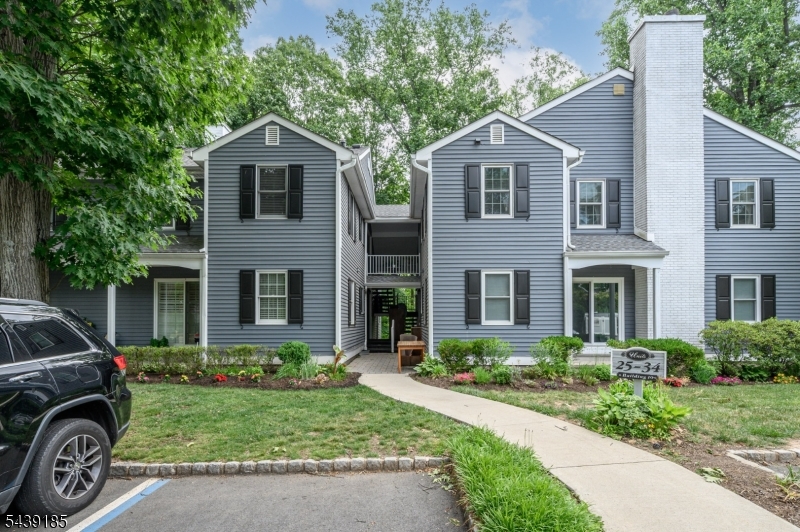 28 Countryside Dr Ondo Bernards NJ 07920