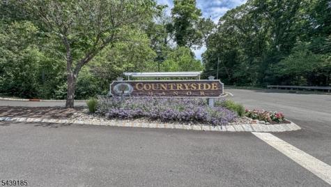 28 Countryside Dr Ondo Bernards NJ 07920