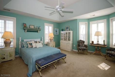 5 Slate Court Woodland Park NJ 07424