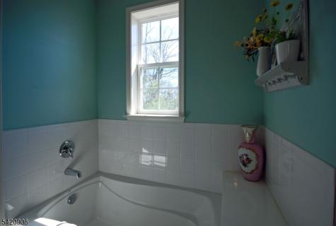 5 Slate Court Woodland Park NJ 07424