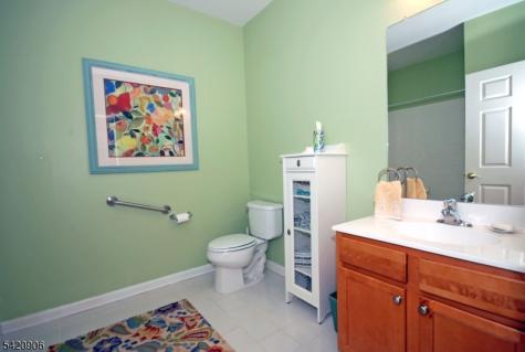 5 Slate Court Woodland Park NJ 07424