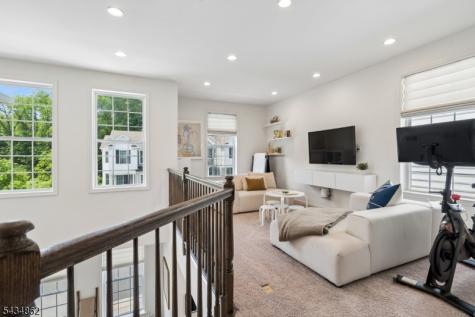 125 Sequoia Drive Cedar Grove NJ 07009