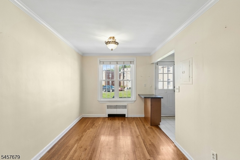 43 A Parkway Village Cranford NJ 07016