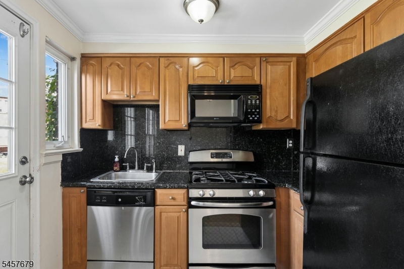 43 A Parkway Village Cranford NJ 07016
