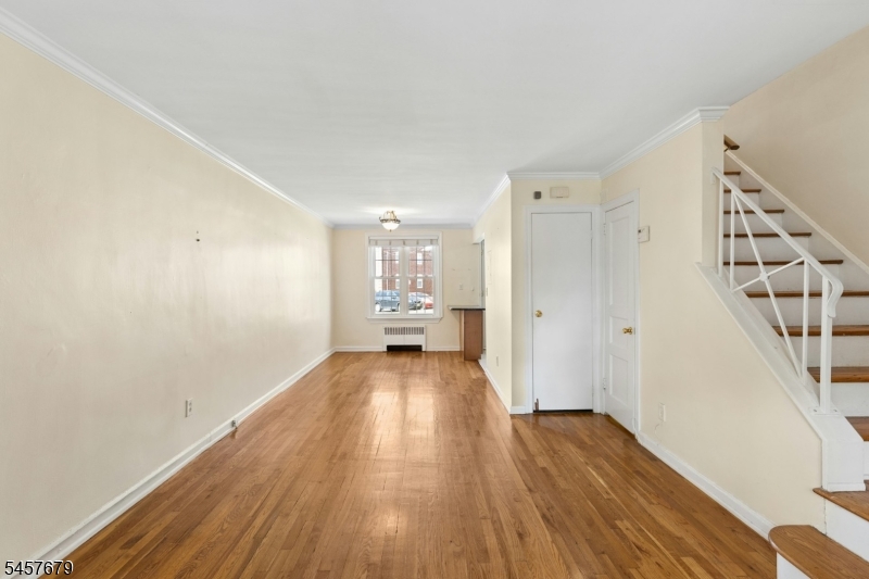 43 A Parkway Village Cranford NJ 07016