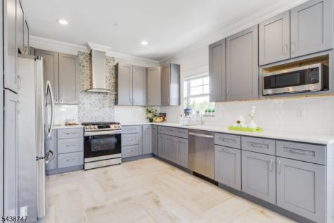 569 Springfield Ave Unit 7 Berkeley Heights NJ 07922