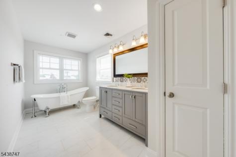 569 Springfield Ave Unit 7 Berkeley Heights NJ 07922