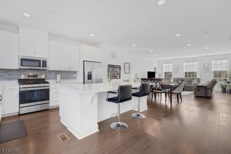 14 Coogan Court Morris Plains NJ 07950