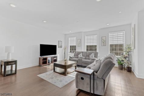 14 Coogan Court Morris Plains NJ 07950