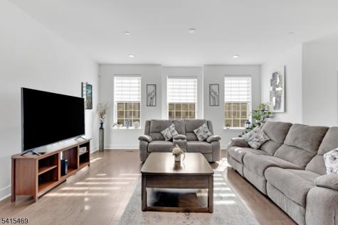 14 Coogan Court Morris Plains NJ 07950