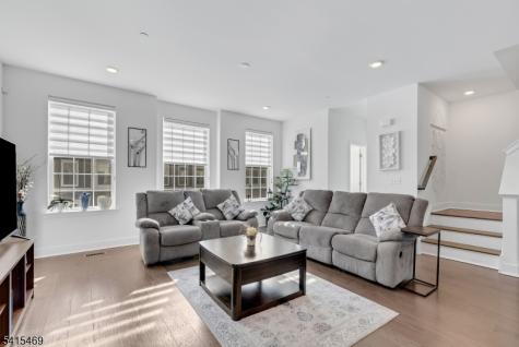14 Coogan Court Morris Plains NJ 07950