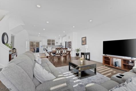14 Coogan Court Morris Plains NJ 07950