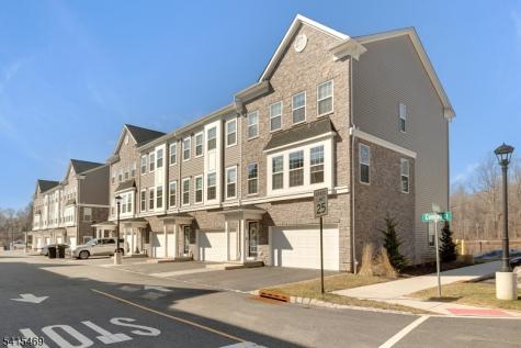 14 Coogan Court Morris Plains NJ 07950