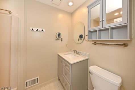 101 River Road Nutley NJ 07110