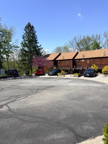 2 Jackson Hole Road Vernon NJ 07462