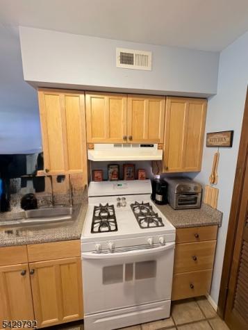 2 Jackson Hole Road Vernon NJ 07462