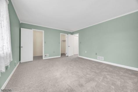 39 Balsam Court Hillsborough NJ 08844