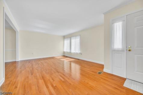 39 Balsam Court Hillsborough NJ 08844