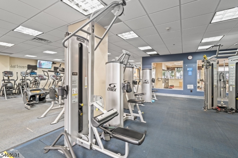 206 Shearwater Ct Unit 51 Jersey City NJ 07305